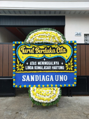 Papan Bunga Duka di Sengah Temila